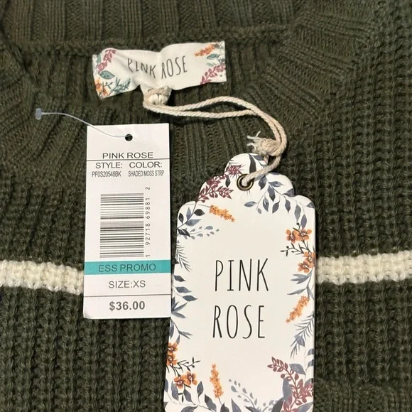 Cable Knit Green/ White Crewneck Stripes Oversized Cropped Sweater - Picture 4 of 5